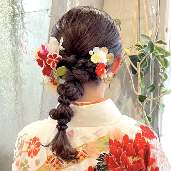 卒業式袴着付け 暗髪ふわふわポニーテールアレンジ