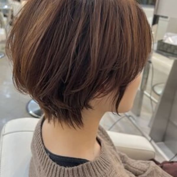 ニュアンスカラー×小顔ショートボブ20代30代40代50代|Gramercy alex