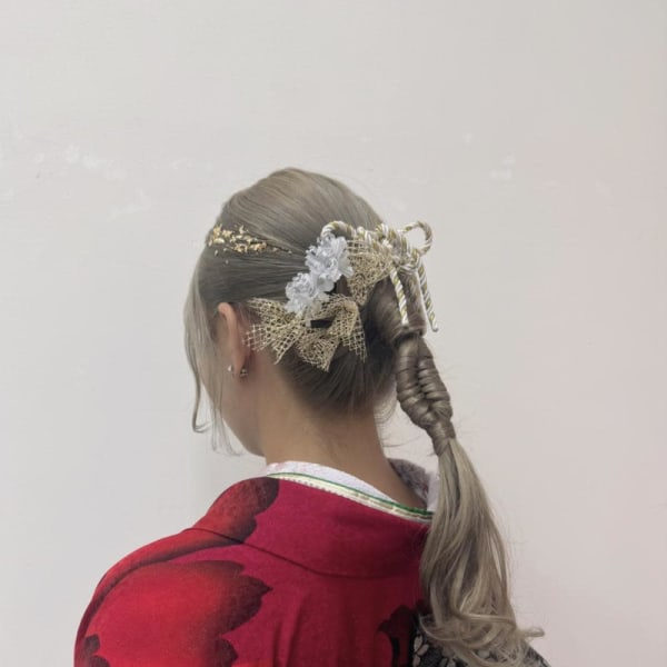 かっこ可愛いタイトポニー