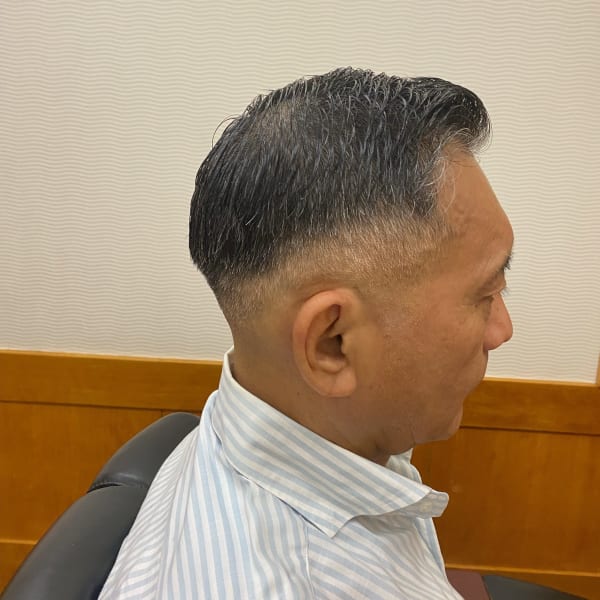 スキンフェード×パートスタイル