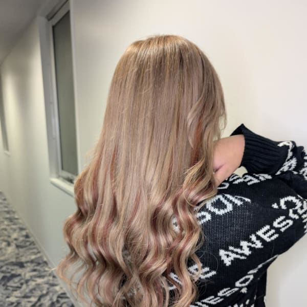 ツヤツヤロングヘアー