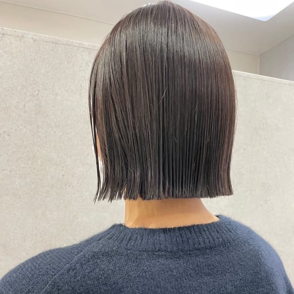 切りっぱなしボブ×こっくりブラウン|nouvelle.女性専門サロン