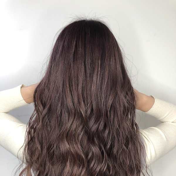 くすみピンクグレージュ