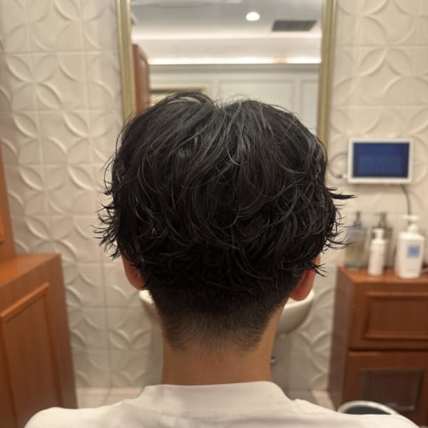 センターパート　緩めパーマ|Y's BARBER GINZA 御茶ノ水店