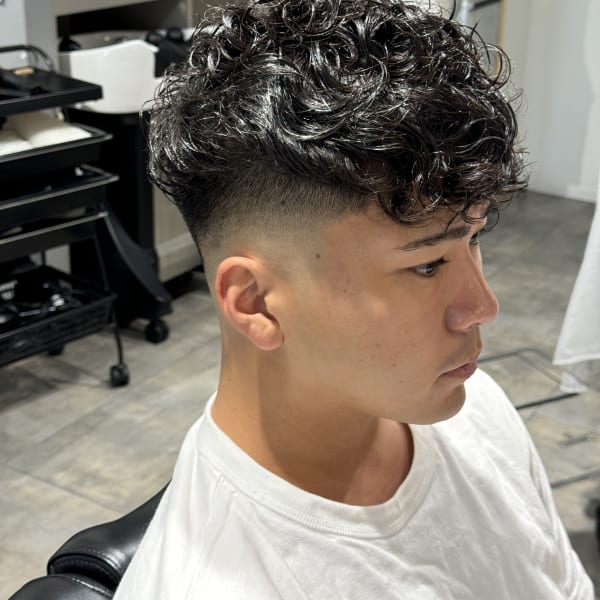 スペインカール|LINGKARAN Trois