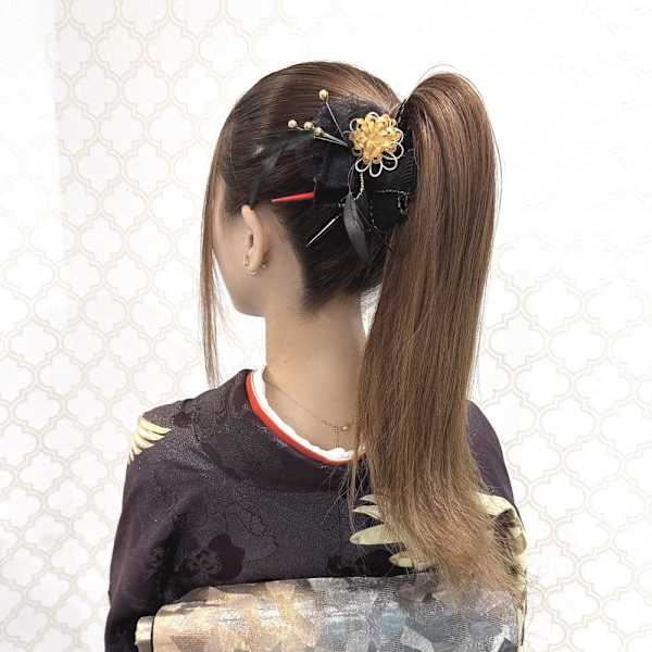 ポニーテールアレンジ