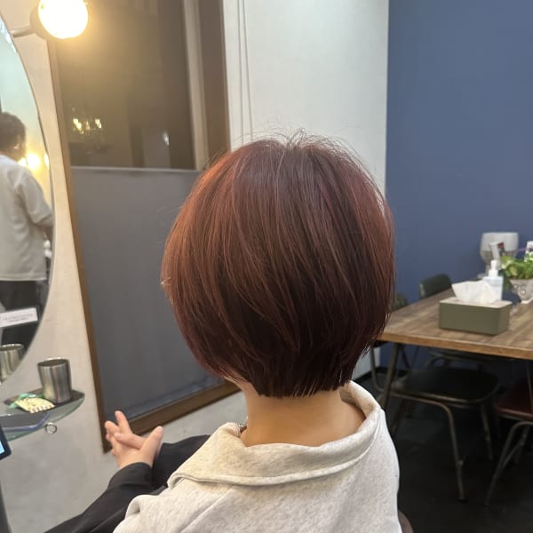 ショートボブ