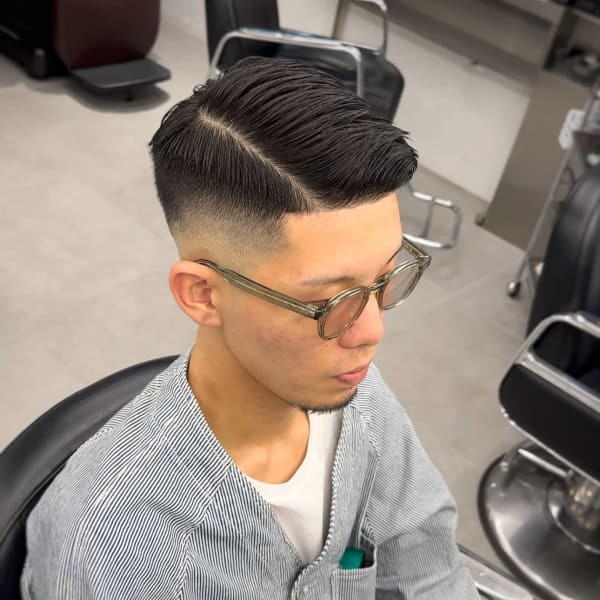 GROOMER/S TOKYO フェードカット