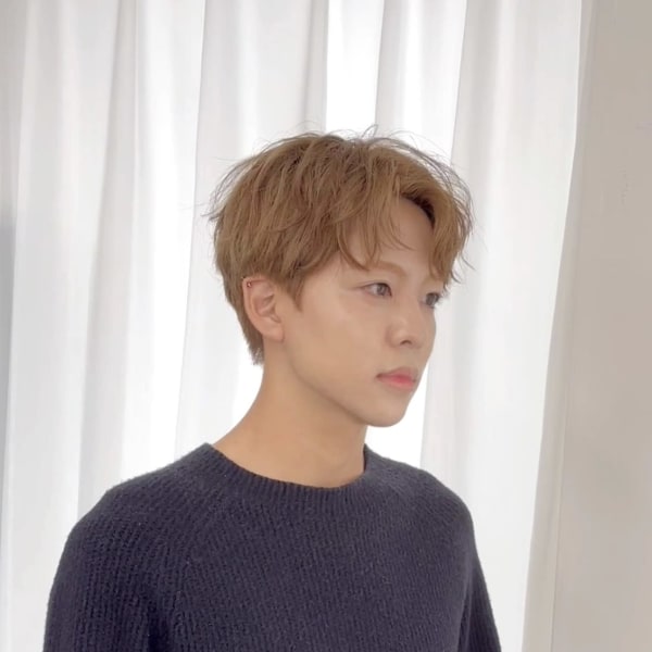 メンズミルクティーベージュ|scene by pizzicato