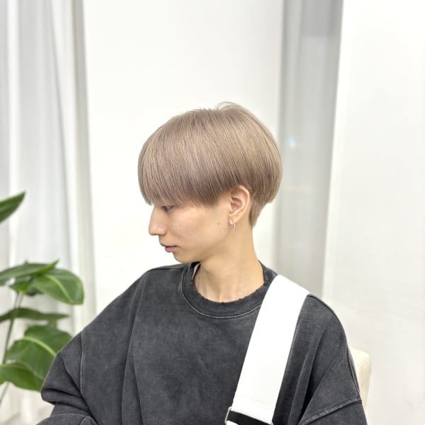 メンズミルクティーベージュ|scene by pizzicato