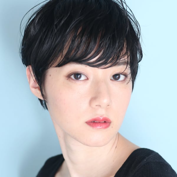 40代50代小顔黒髪ネビージュボブルフワンレンショート