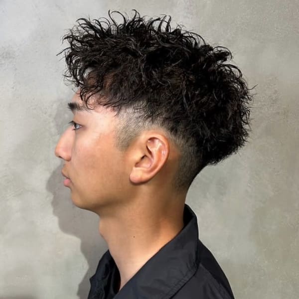 ツイストスパイラルパーマ　刈り上げショート　束感スタイリング|完全個室 THIS IS BARBER 3rd