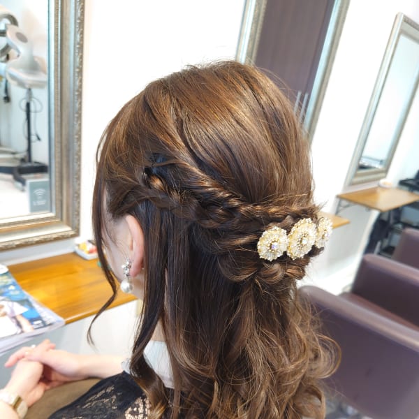 アレンジハーフアップ