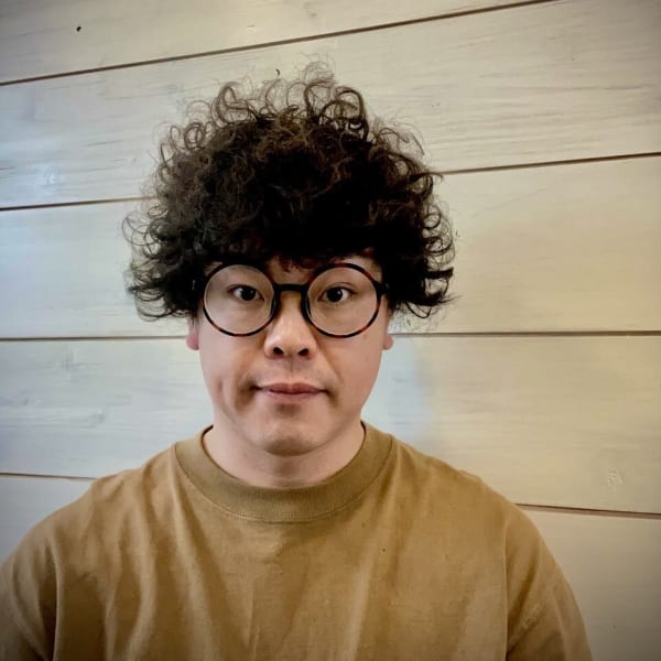 hair salon oto【ヘアサロンオト】のスタッフ紹介。渡辺 達也