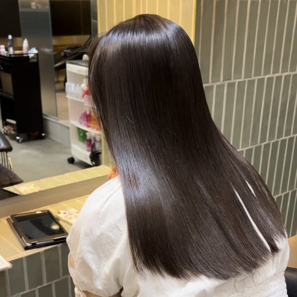 縮毛矯正 髪質改善 レイヤーカット 艶髪 学割 前髪 仙台|Reve by Lond