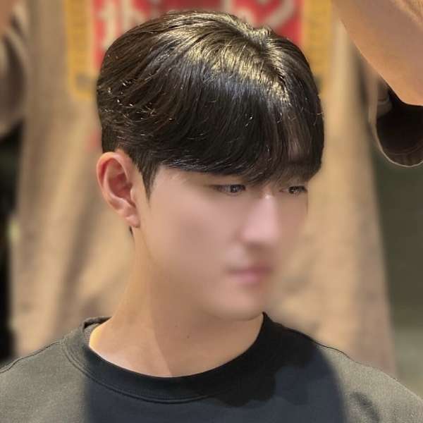 韓国ヘア シースルーマッシュ 髪質改善ストレート メンズ 