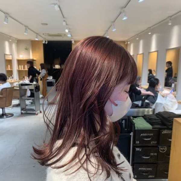 ロングレイヤー×ピンクベージュ|トリート ヘアデザイン浦安店
