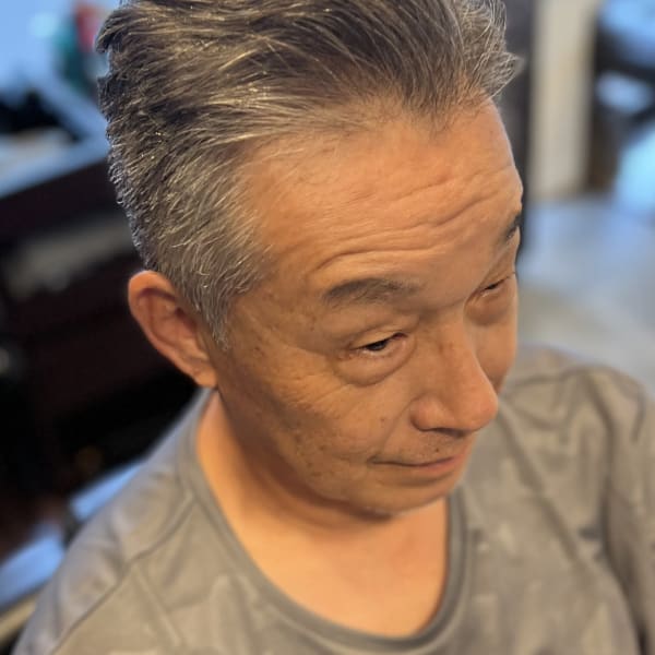 ボリュームがほしい方おススメ！アイロンパーマ☆