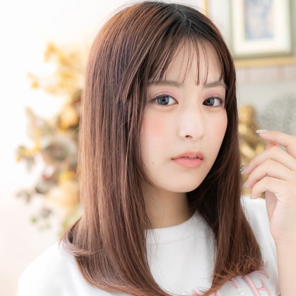 シースルーバング大人かわいいベージュピンク　くすみベージュ