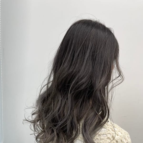 グラデーション　シルバーグレージュ