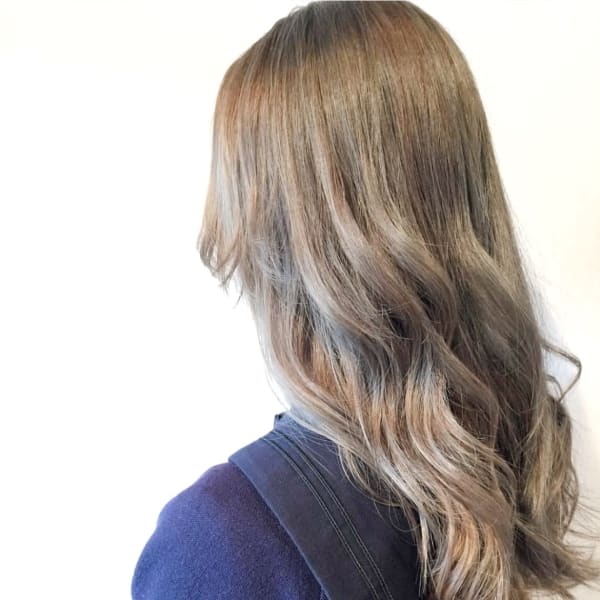 ハイグレージュ×ロングローレイヤー