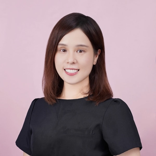 リラクゼーションサロン リスブラン 銀座新富町店【リラクゼーションサロン リスブラン ギンザシントミチョウテン】のスタッフ紹介。エリコ