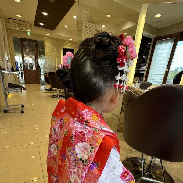 七五三ヘア 段違いツインテール /コノミ.