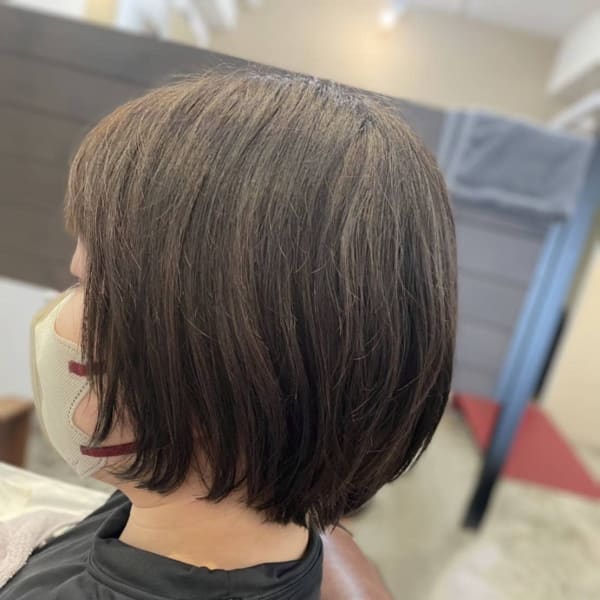 ショートボブ