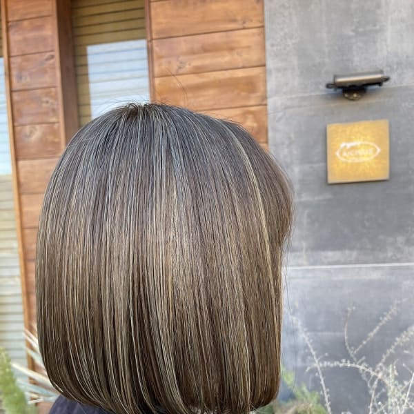 白髪ぼかしハイライト