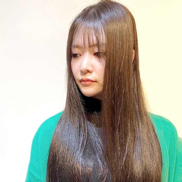 ストレートモイスチャー×ロングローレイヤー