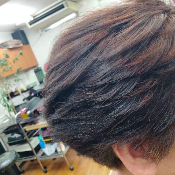 カラーリングとカット　グラデーションボブの変形