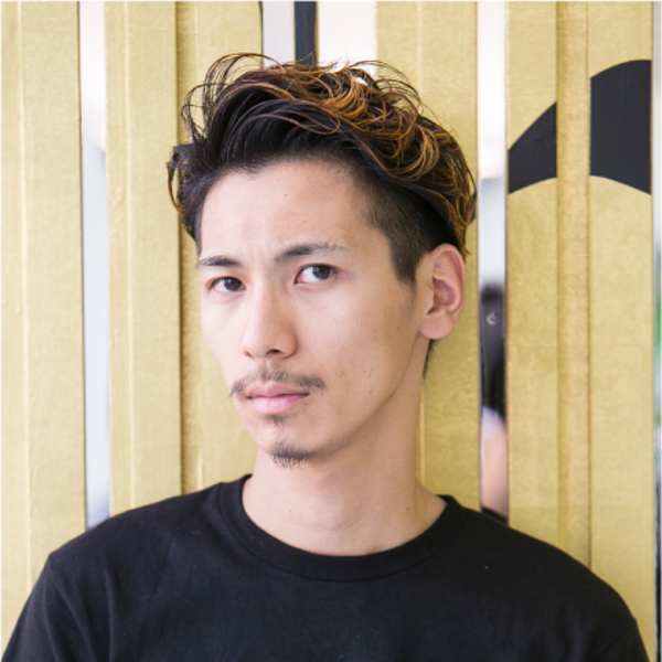 アバンギャルドに
