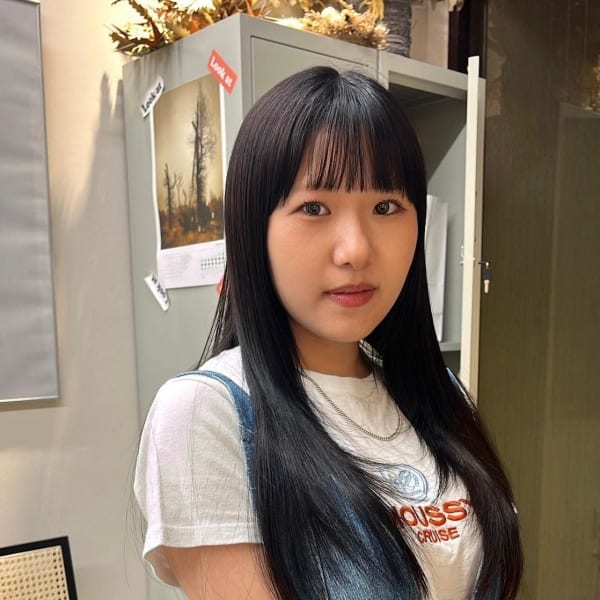 【Look at】暗髪ストレート