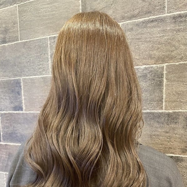 オリーブブラウン