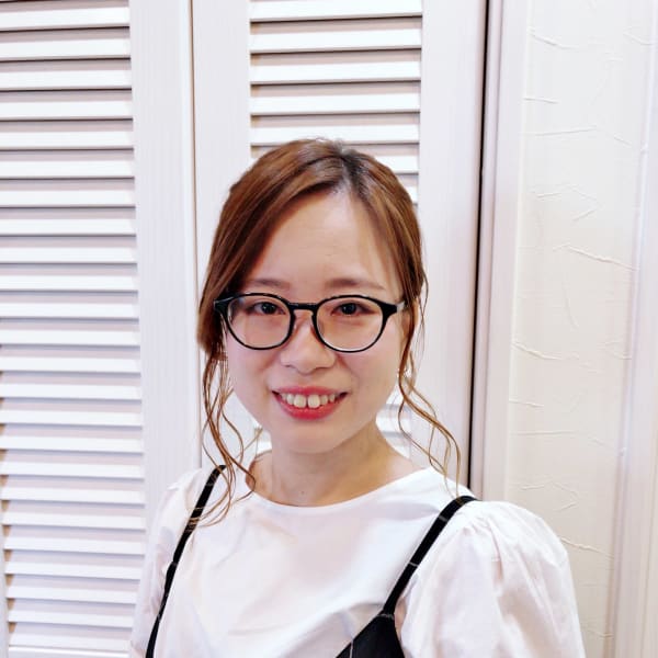 hair&life LOOP【ヘアアンドライフループ】のスタッフ紹介。サクラギミオ