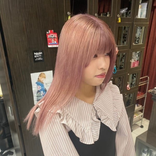 ホワイトピンクベージュ/ケアブリーチ/池袋/池袋東口