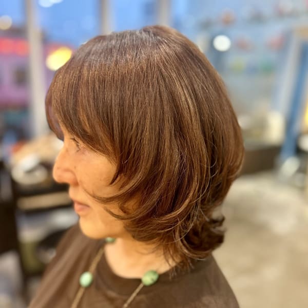 大人のミディアムマッシュルームボブ