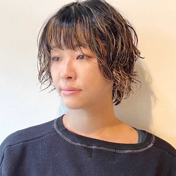 グラデーションボブ×ハイライト&スパイラルパーマ