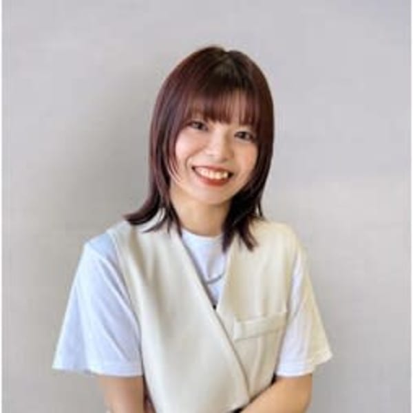 SARA 新宮店【サラ　シングウテン】のスタッフ紹介。MIKU （ミク）