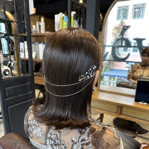 結婚式お呼ばれヘアー タイトスタイル