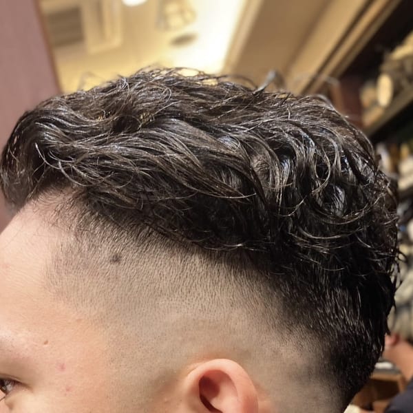 メンズミドルスキンフェードパーマスタイルメンズカット銀座