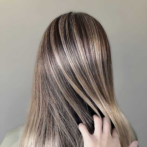20代30代40代髪質改善カラーアッシュベージュ艶感