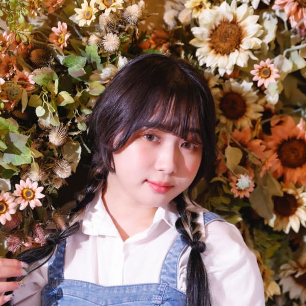 女の子満載の三つ編みツイン