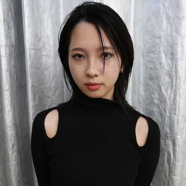 ステップボーンカットウルフレイヤー/ミディアムレイヤー