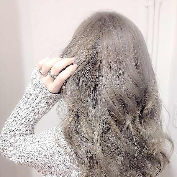 モノトーンアッシュベージュ