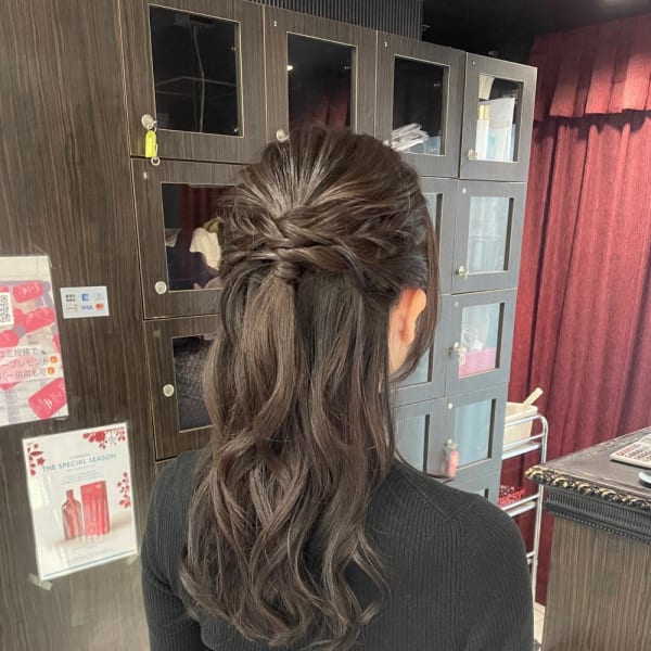 ハーフアップアレンジ/錦糸町北口