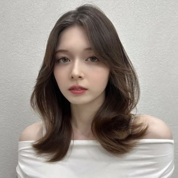 髪質改善外ハネ小顔レイヤーミディ美髪*Zina西荻窪