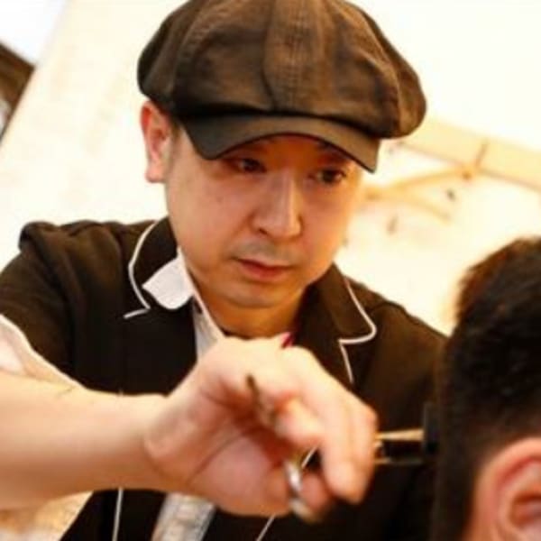 hair&esthe Φ【ファイ】のスタッフ紹介。小松崎 淳史
