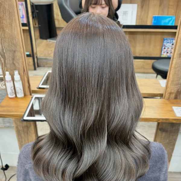 透明感カラー・ヘアケア特化型サロン