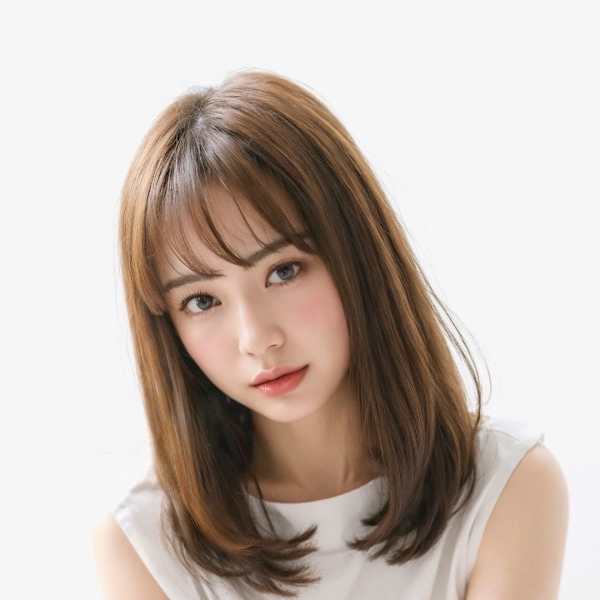 前髪あり / ミディアム小顔レイヤー